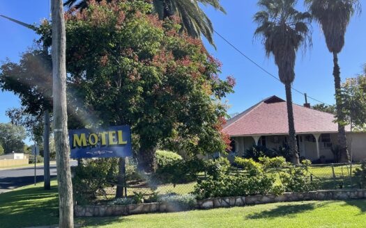 Bungalow Motel - Gilgandra | Cosy Places by GAPH